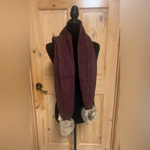 Frye & Company scarf with faux fur Pom